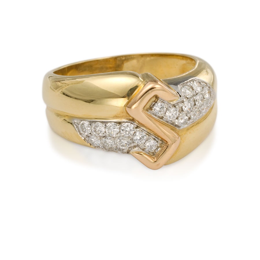 Anillo de oro con brillantes