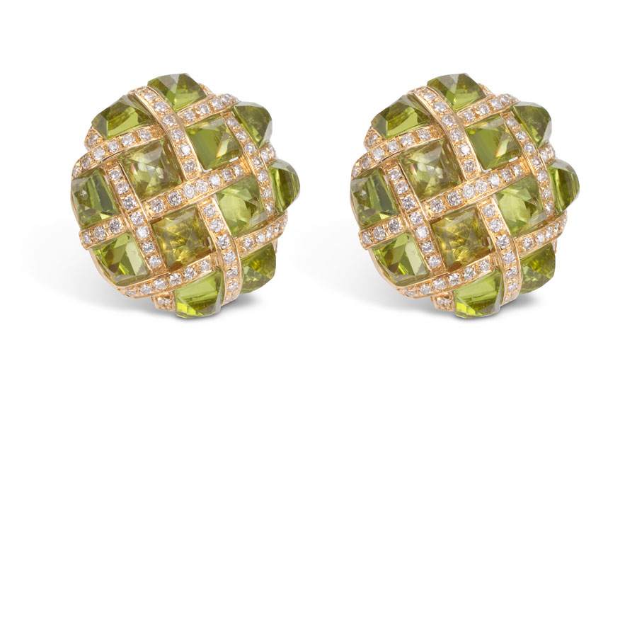 Aros de oro con peridots y brillantes